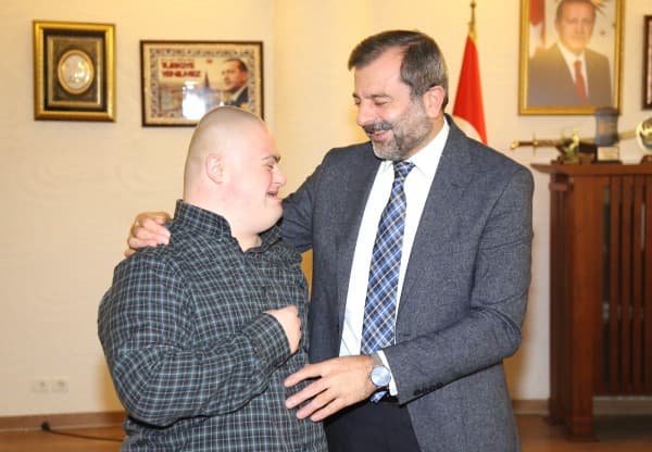 Başkan Ve Eşi Engelliler İçin Mutfağa Girdi, Kurabiye Yaptı fotoğraf 6