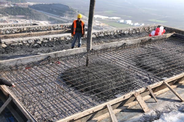 Gürsu’da, Doğanın Kucak Açtığı Tepede Sokak Hayvanlarına Yuva fotoğraf 6