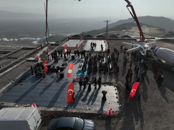 Gürsu’da, Doğanın Kucak Açtığı Tepede Sokak Hayvanlarına Yuva fotoğraf 8