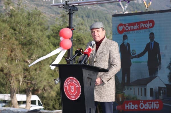 Gürsu’da, Doğanın Kucak Açtığı Tepede Sokak Hayvanlarına Yuva fotoğraf 12