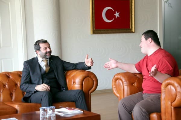 BAŞKAN IŞIK : “ONLARIN DÜNYASI RENGARENK, BARIŞ VE HUZUR DOLU” fotoğraf 2