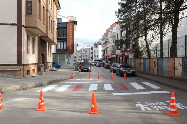Gürsu’da Yaya Güvenliği İçin Yol İşaretleri Yenileniyor fotoğraf 4