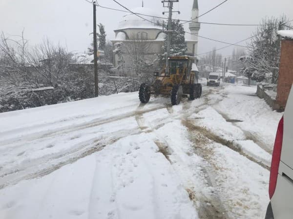 Gürsu Belediyesi Kar Mesaisine Başladı fotoğraf 1