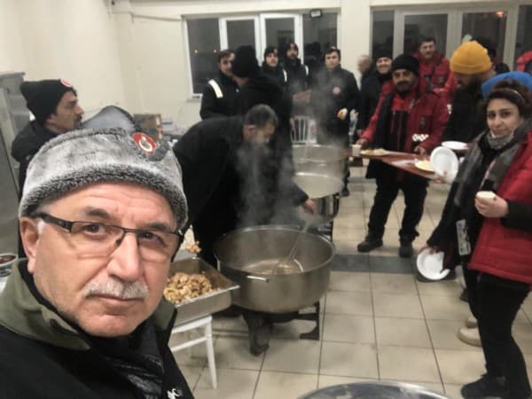 Gürsu Belediyesi’nden Afet Bölgesine Sahra Aş Evi fotoğraf 2