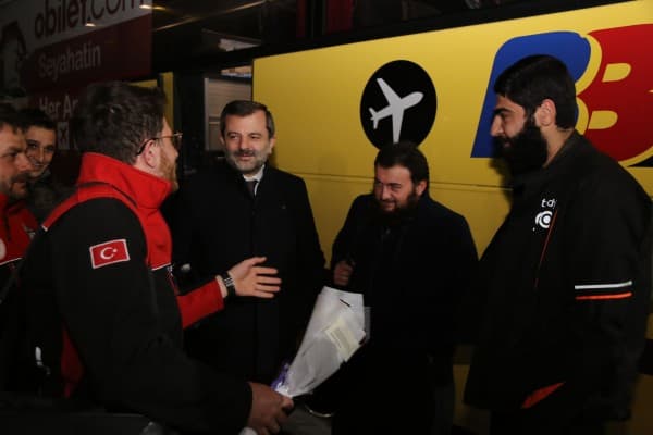 Yüreklerdeki Ateşe Bir Damla Su Oldular fotoğraf 6