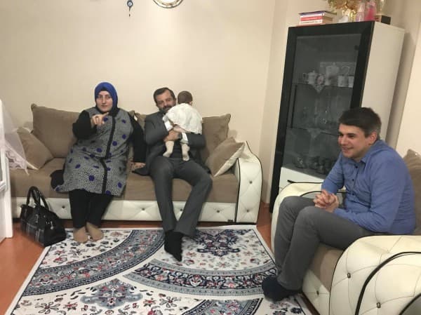 BAŞKAN IŞIK, GÜRSULULAR’IN EVLERİNE MİSAFİR OLUYOR fotoğraf 11