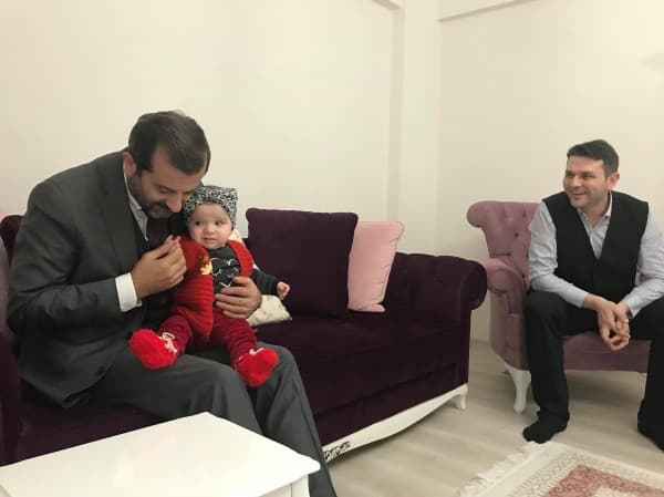 BAŞKAN IŞIK, GÜRSULULAR’IN EVLERİNE MİSAFİR OLUYOR fotoğraf 12