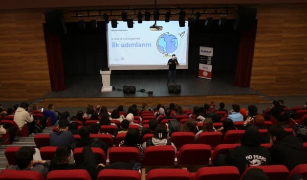 Gürsu’nun Girişimci Liselileri E- Ticaret Öğreniyor fotoğraf 4