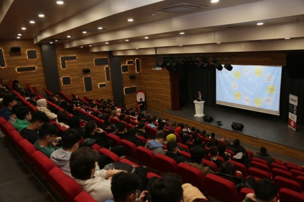 Gürsu’nun Girişimci Liselileri E- Ticaret Öğreniyor fotoğraf 5