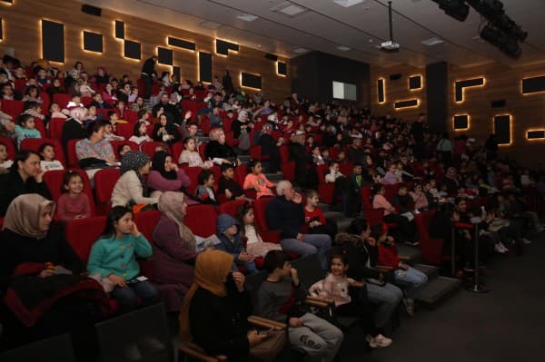 Muhteşem Maurıce İçin  Gürsu’da Muhteşem İlgi fotoğraf 1