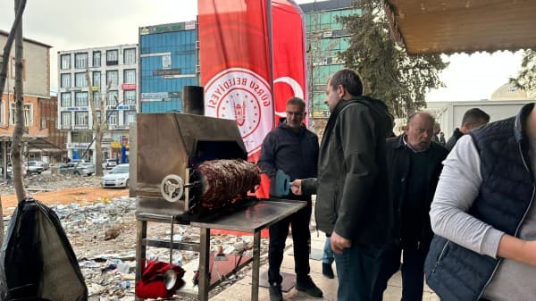 Başkan Işık’tan Depremzedelere Moral Ziyareti fotoğraf 1