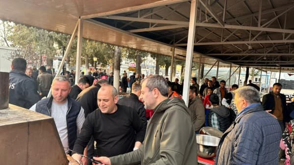 Başkan Işık’tan Depremzedelere Moral Ziyareti fotoğraf 4