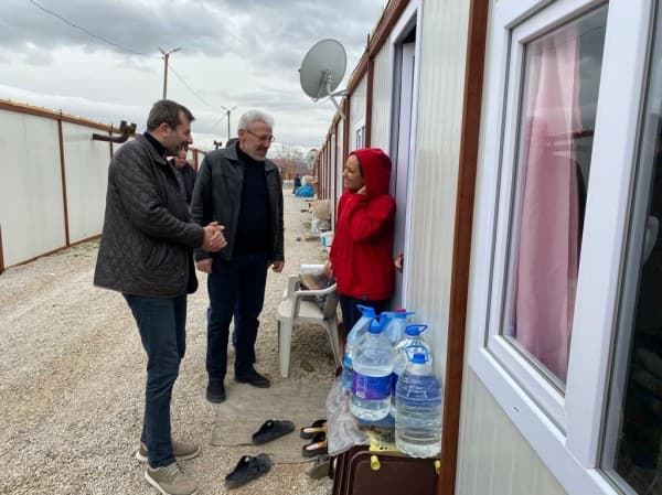 Başkan Işık Yeniden Afet Bölgesi’nde fotoğraf 3