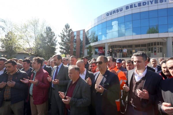 GÜRSU BELEDİYESİ’NDE TAŞERONLARIN KADRO SEVİNCİ PAYLAŞILDI fotoğraf 16