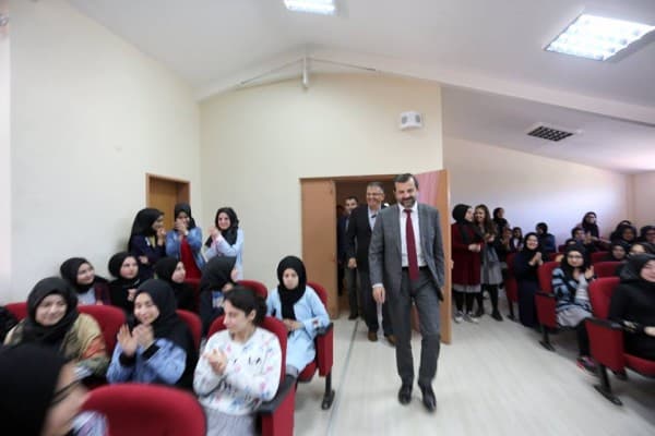 BAŞKAN IŞIK, GENÇLERİ AYDINLATTI fotoğraf 5