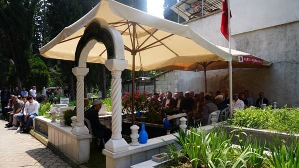 Şehit Başkan Cüneyt Yıldız Sevgi Ve Özlemle Anıldı fotoğraf 3