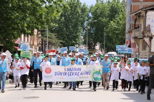 Çevreci Gürsu’da Çevre Yürüyüşü fotoğraf 1