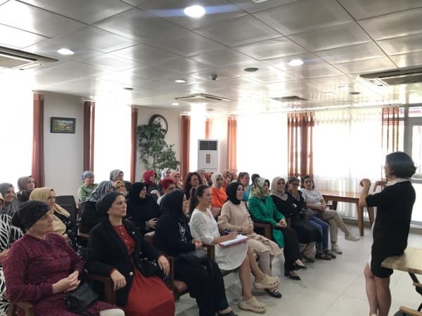 Gürsulu Kadınlara Kadın Sağlığı Bilinci fotoğraf 2