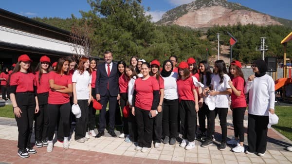 Gürsu’da Cumhuriyetin 100. Yılına Özel Anlamlı Gösteri fotoğraf 10