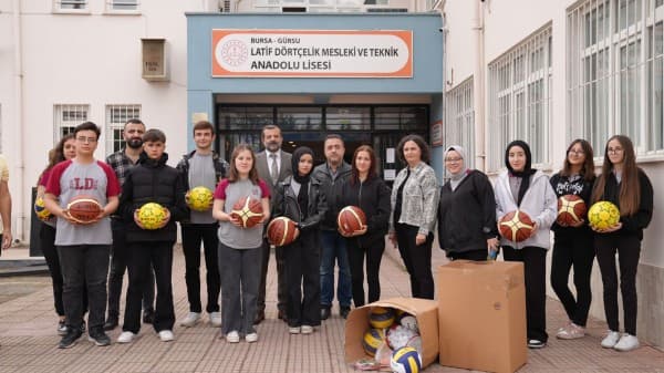 Sporcu Kenti Gürsu’da Okullara Spor Desteği fotoğraf 4