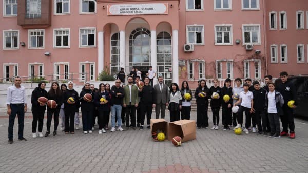 Sporcu Kenti Gürsu’da Okullara Spor Desteği fotoğraf 5