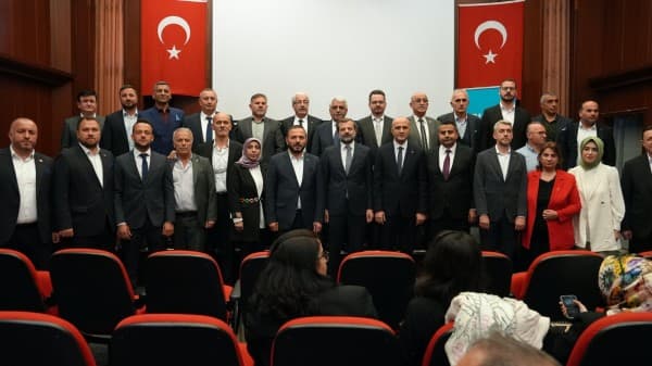 Başkan Mustafa Işık Mazbatasını Aldı fotoğraf 1