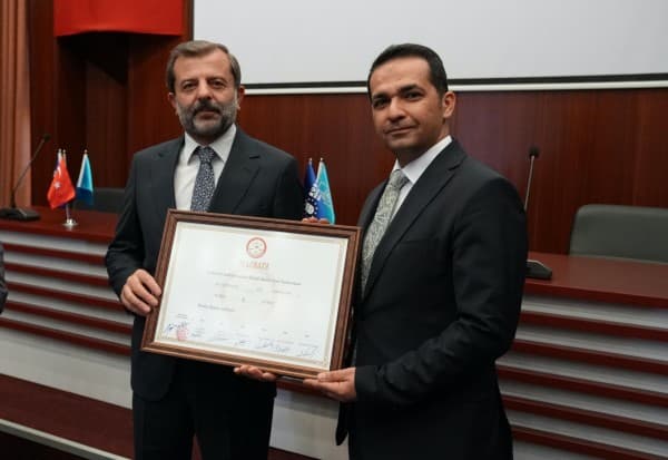 Başkan Mustafa Işık Mazbatasını Aldı fotoğraf 3