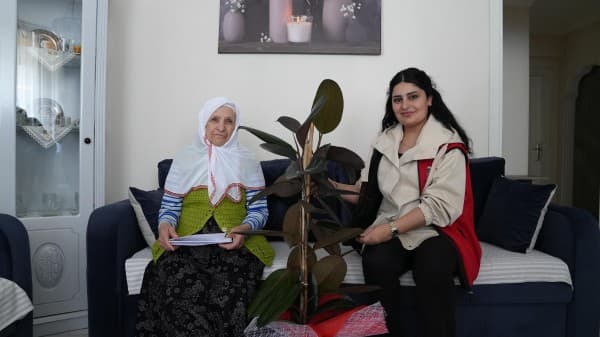 Başkan’ın Çiçekleri Gürsu’nun Annelerine Gitti fotoğraf 4