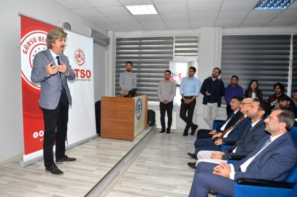 Gürsu “Genç Dijital Girişimcilik Akademisi”nin 5. Dönemi Başladı fotoğraf 4