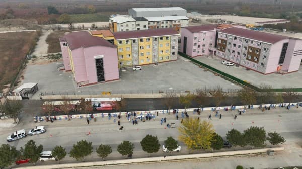 Metrelerce Duvarı Minikler Boyadı fotoğraf 3