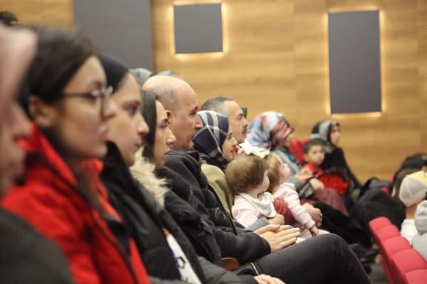 Kadınlara ve Gençlere Değer Veren Belediye fotoğraf 1