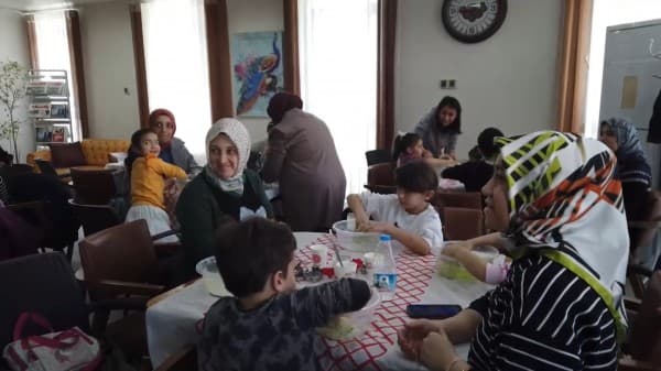 Gürsu’da Dopdolu, Rengarenk Bir Ara Tatil fotoğraf 7