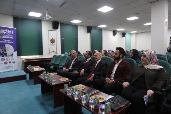GÜRSULU KADINLAR SAĞLIKLI İLETİŞİM VE STRESLE BAŞ ETME KONULARINDA BİLGİLENDİRİLDİ fotoğraf 1