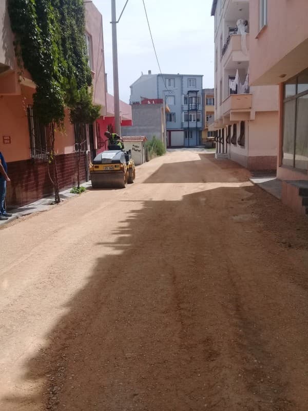 YENİDOĞAN’DA 20 SOKAK DAHA ASFALTLANIYOR fotoğraf 2