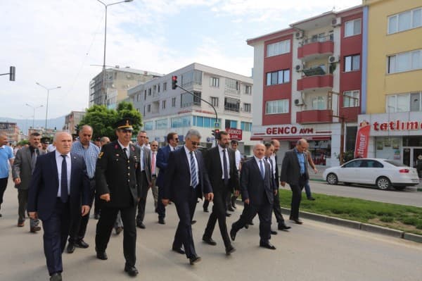 BAŞKAN IŞIK  “19 MAYIS GENÇLERİMİZE OLAN İNANCIMIZIN BAYRAMIDIR” fotoğraf 3