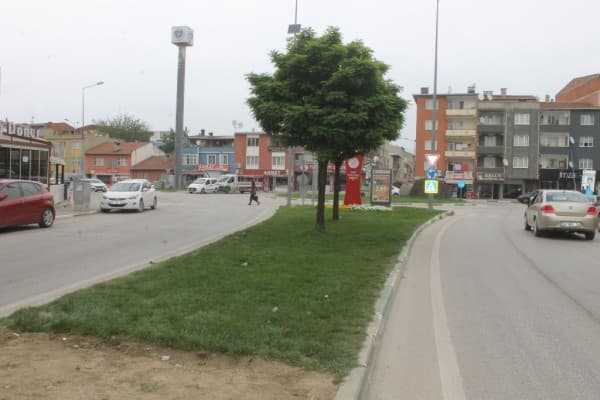 GÜRSU’NUN VİTRİNİNE YAZ IŞILTISI fotoğraf 8