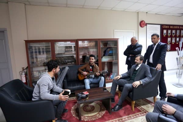 GÜRSU BELEDİYESİ ENSTRÜMAN KURSLARI TAMAMLANDI fotoğraf 2