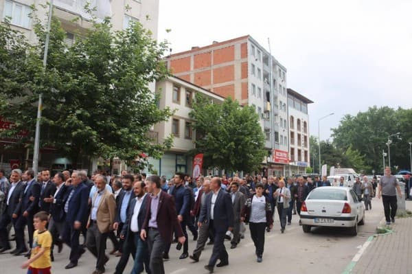 GÜRSU’NUN ŞEHİT BELEDİYE BAŞKANI CÜNEYT YILDIZ ANILDI fotoğraf 4
