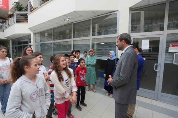 GÜRSULU ÖĞRENCİLER ÇEVRE İÇİN YARIŞTI fotoğraf 1