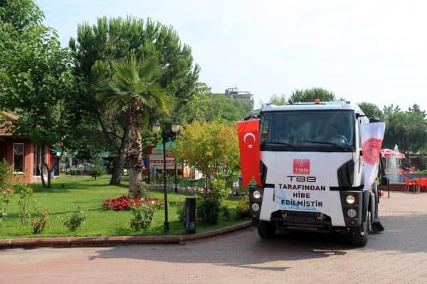 GÜRSU BELEDİYESİ FİLOSUNA YENİ ARAÇLAR KAZANDIRIYOR fotoğraf 4