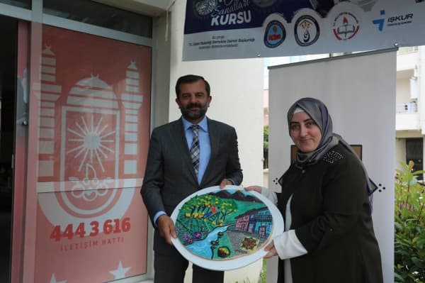 GÜRSULU KADINLAR SANATSAL BECERİYLE GELİR ELDE EDECEK fotoğraf 1