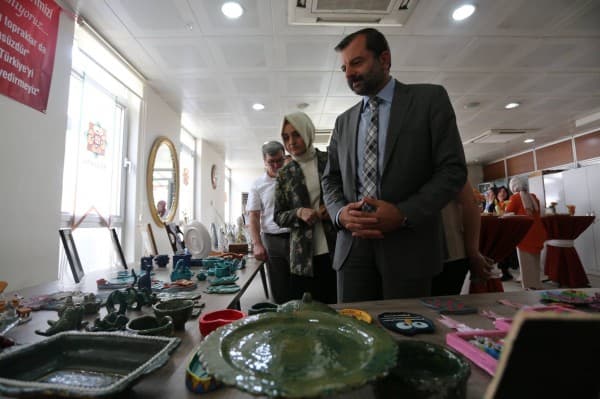 GÜRSULU KADINLAR SANATSAL BECERİYLE GELİR ELDE EDECEK fotoğraf 3