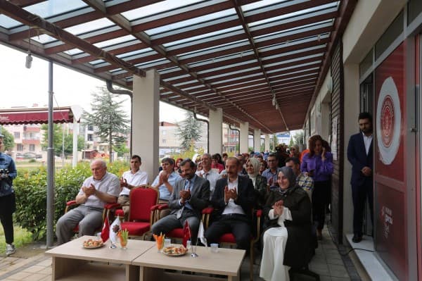 GÜRSULU KADINLAR SANATSAL BECERİYLE GELİR ELDE EDECEK fotoğraf 6