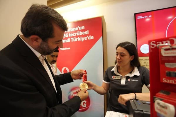 BAŞKAN IŞIK’TAN İLÇE HALKINA “MİNNETTARLIK MADALYASI” fotoğraf 3