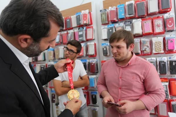 BAŞKAN IŞIK’TAN İLÇE HALKINA “MİNNETTARLIK MADALYASI” fotoğraf 12