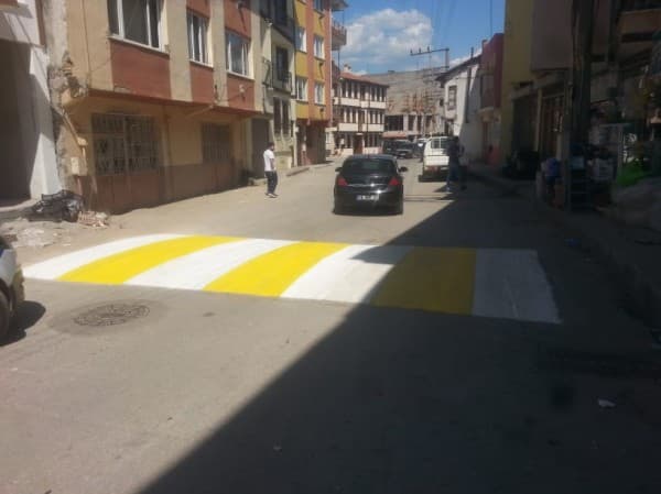 GÜRSU’DA YOL KASİSLERİ YENİLENİYOR fotoğraf 1