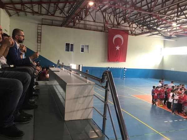 GÜRSU’ DA 15 TEMMUZ FUTSAL TURNUVASI fotoğraf 1
