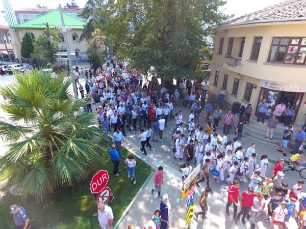 GÜRSU’DA COŞKULU FESTİVAL AÇILIŞI fotoğraf 3