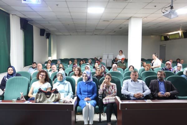 GÜRSULULAR’A SAĞLIKLI YAŞAM SEMİNERİ fotoğraf 2