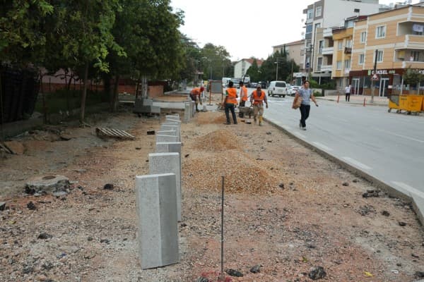 GÜRSU’NUN CADDELERİ KENT ESTETİĞİYLE GELİŞİYOR fotoğraf 5
